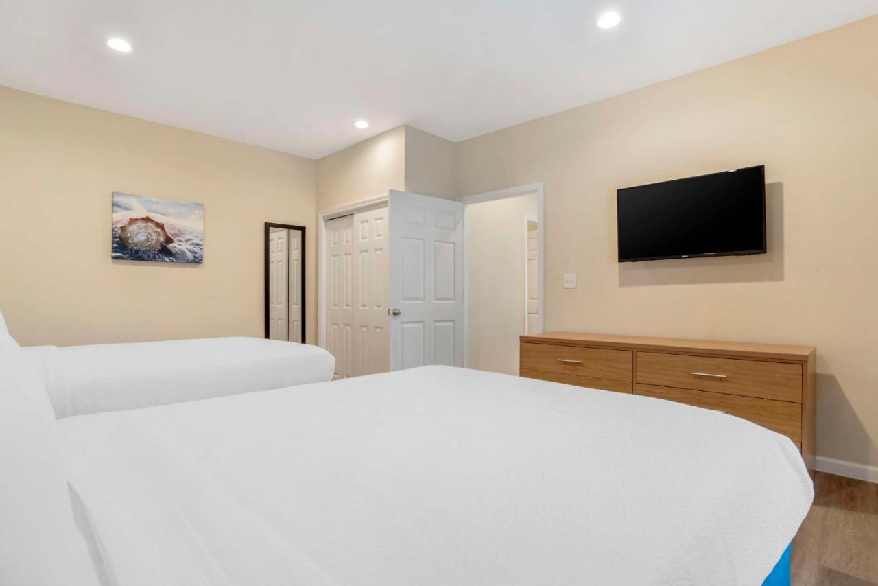 Chateau Beachfront Hotel, A By The Sea Resort Panama City Beach Exterior foto