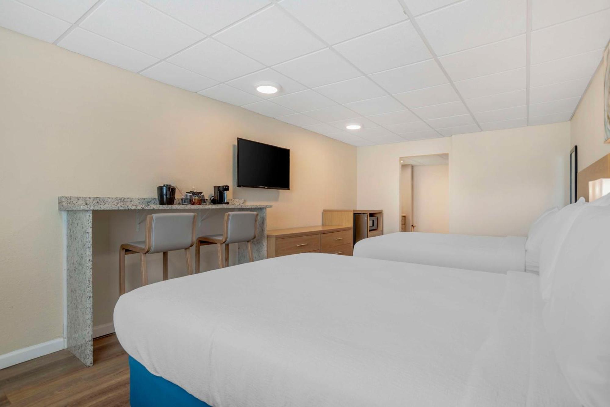 Chateau Beachfront Hotel, A By The Sea Resort Panama City Beach Exterior foto