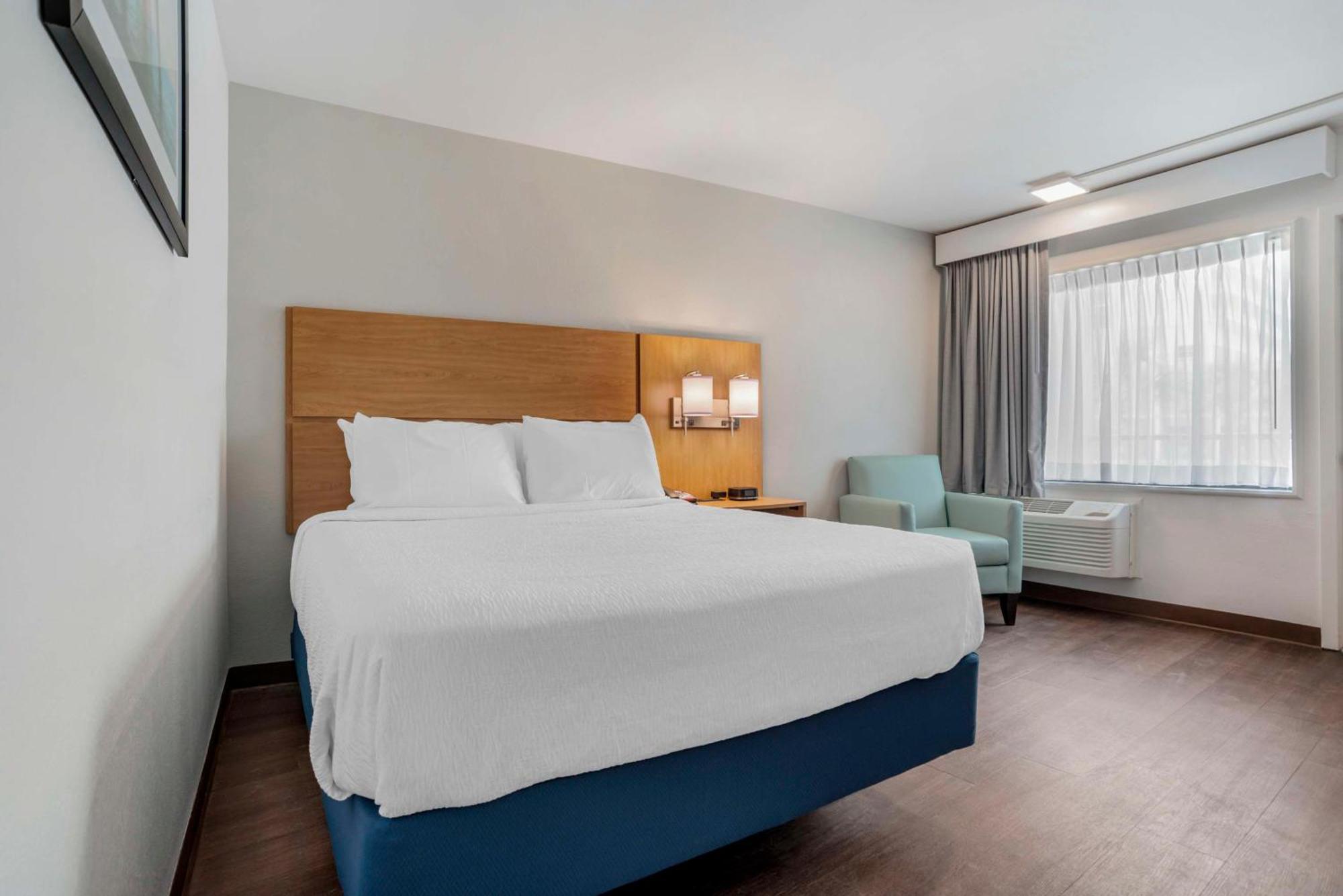 Chateau Beachfront Hotel, A By The Sea Resort Panama City Beach Exterior foto
